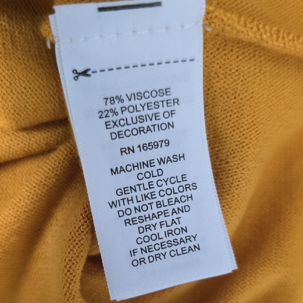 Cable & Guage Mustard Button-Accent Sweater - Size L - Picture 8 of 8